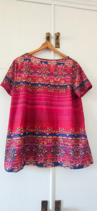 Camiseta Emery Rose Estampada Roja