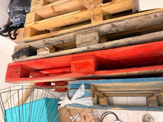 Palets de madera resistentes SOLO RECOGIDA