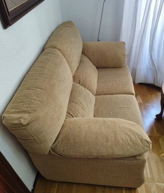 Sillón relax y sofá a juego beige