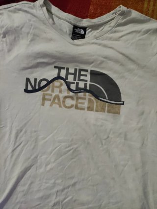 Camiseta The North Face Talla M, original