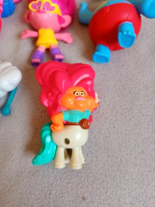 Lote 8 Figuras Trolls y Otros