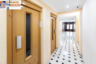 Piso en venta en Centro - Sagrario en Granada