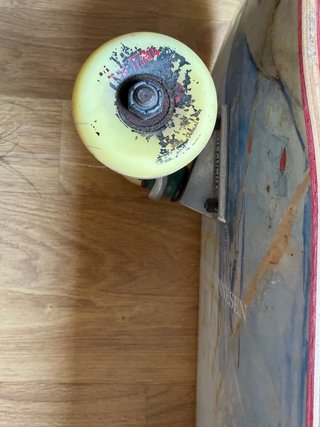 Tabla de skate SOUR Gustav Tonnesen