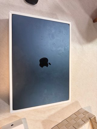 MacBook Air M4 16GB 256GB + Magic Mouse