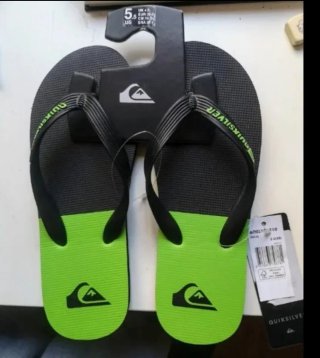 Chanclas Quiksilver originales a estrenar.