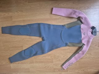 Traje de surf Roxy niña talla 10G