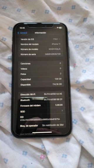 iPhone 11 Negro en muy buen estado sin arañazos