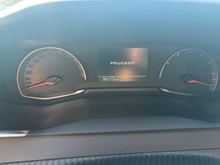 Peugeot 2008 Active Pack Puretech 100 S&S 6 Vel. MAN