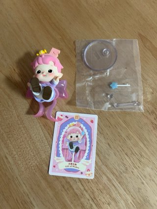 POP MART HACIPUPU Figura Coleccionable