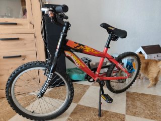 Bicicleta Infantil Hot Wheels Roja
