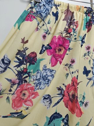 Pantalón ancho estampado floral