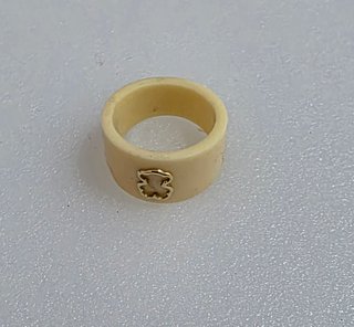 Anillo Tous Oro 18kt y Resina Beige
