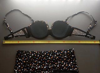 Bikini Dorina Negro Lunares Dorados y Blancos