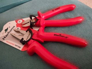Alicates Electricista Hantums 200mm Profesional