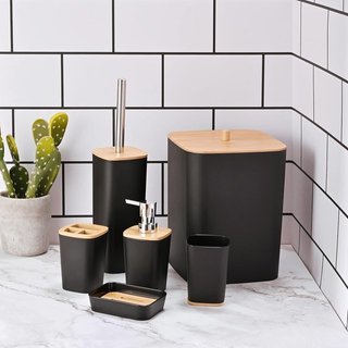 Set Accessori Bagno Nero e Legno