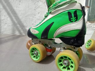 Patines de hockey SIOUX verdes Número 33-34 aprox