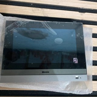 Bticino Hometouch Pantalla 7 3488