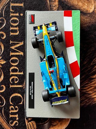 Renault R24 Jarno Trulli 2004 - Die Cast 1:43
