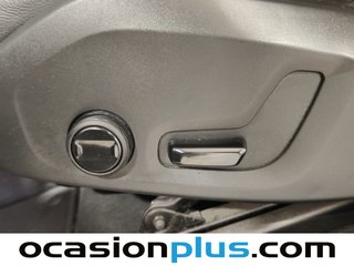Volvo XC60 B4 D Momentum Pro Auto 145 kW (197 CV)