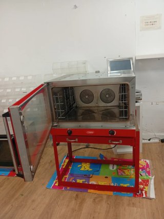 Horno profesional rojo Dobra