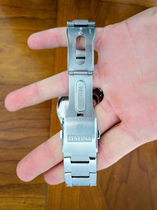 Reloj Festina Cronógrafo cara verde