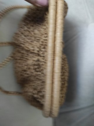 Bolso de rafia trenzada dorado
