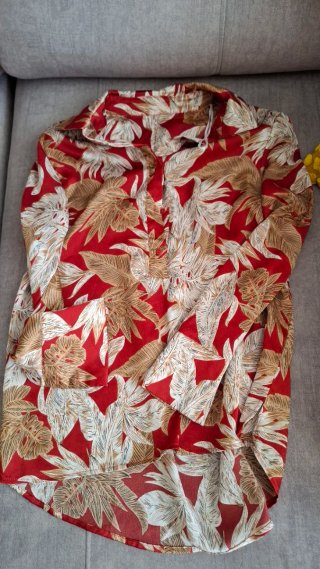 Lote 9 Camisas y Camisetas