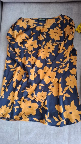 Lote 9 Camisas y Camisetas