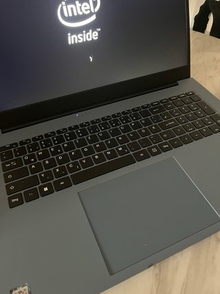 Ordenador Intel Gris