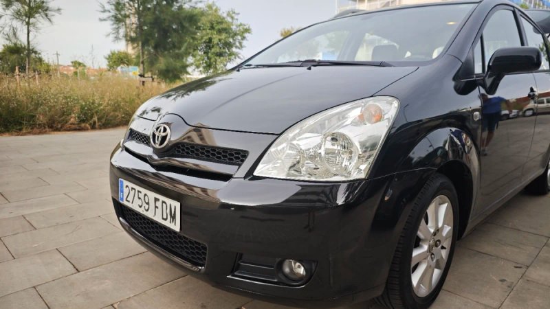 Toyota Verso 1.8i 132CV 7Pzas. Etiqueta C - foto 1