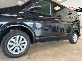 Volkswagen Transporter Volkswagen Multivan 6.1 Premium Batalla Corta 2.0 TDI…