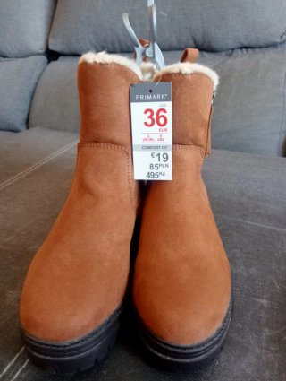 Botas Confort Feet (Primark) Marrón Nuevas
