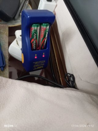 Cargador de pilas Tenergy