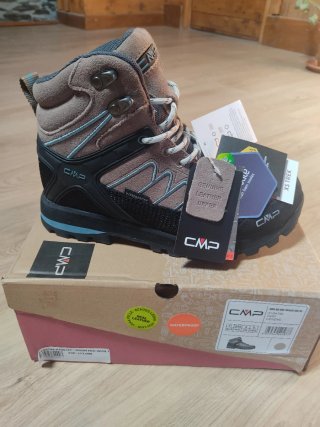 Botas de montaña CMP nuevas. N37
