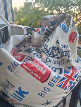 Puff estampado Londres