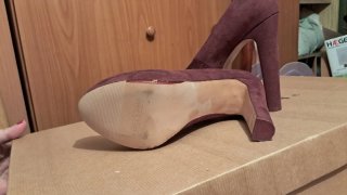 Zapatos de tacón de ante color granate/marrones