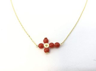 Collar oro 18kt con colgante cruz coral