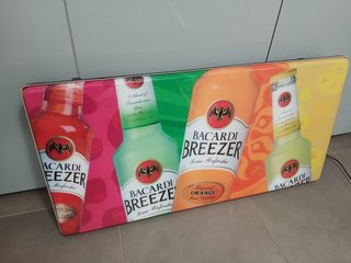 Insegna Luminosa Pubblicitaria Bacardi Breezer