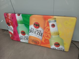 Insegna Luminosa Pubblicitaria Bacardi Breezer