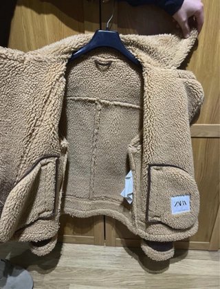 Chaqueta borrego marrón y beige