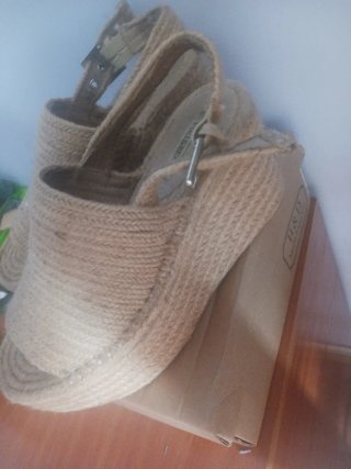 Sandalias Pull&Bear Beige