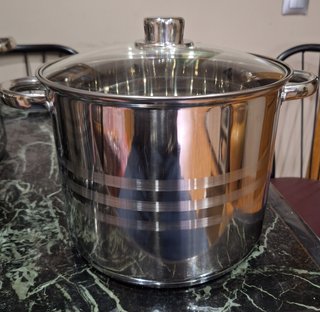 Olla de 10 litros acero inoxidable nueva