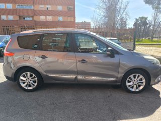 Renault Grand Scenic 2016