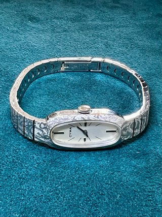 Reloj Cyma Suizo.