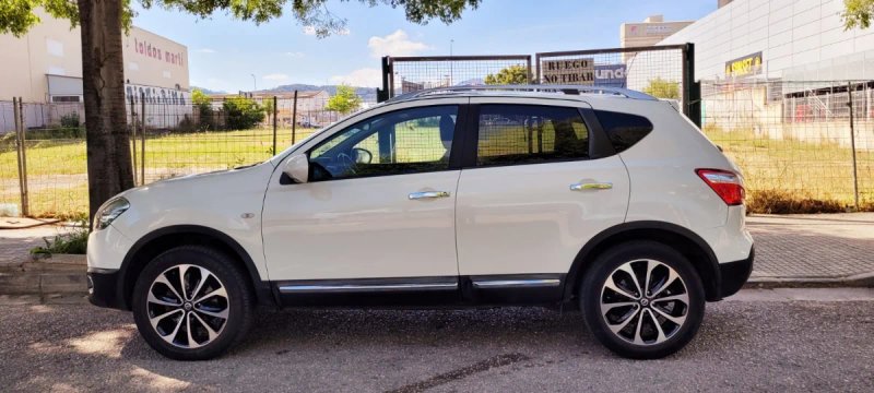 Nissan Qashqai 2011 - foto 1