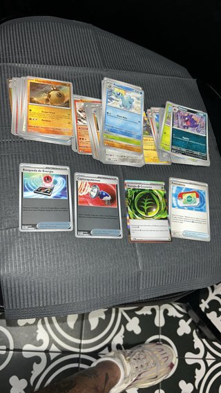 Lote 4 Cartas Pokémon Entrenador y Combate
