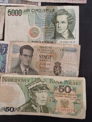 Lotto di 15 banconote europee varie