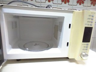Microondas Candy con Grill 700W