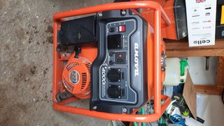 Generador Anova 4000i Inverter, en buen Poco Usado