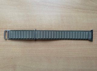 Apple Watch ULTRA 49mm. Olive Alpine Loop M